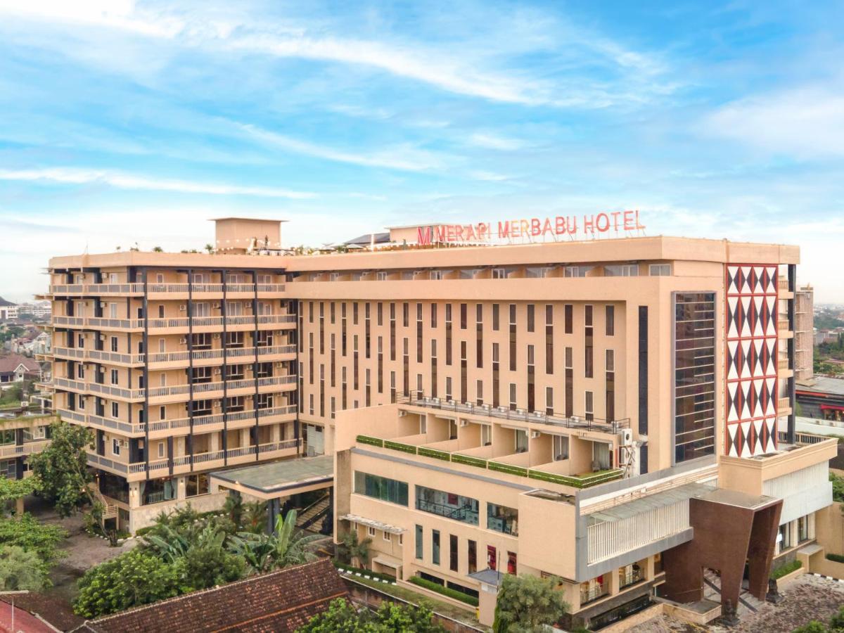 فندق يوغياكارتافي  فندق ميرابي ميربابو يوجياكرتا المظهر الخارجي الصورة